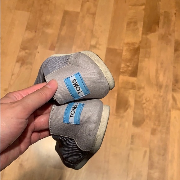 🇨🇦Toms grey color - Picture 2 of 6